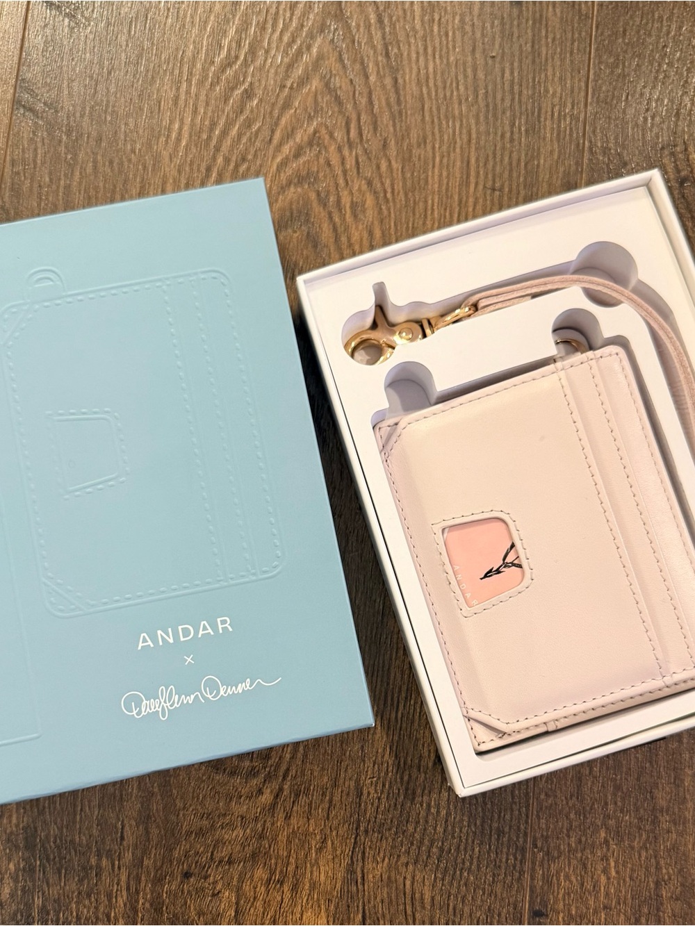 NWT Andar Denner 2 leather Wallet v2 in Unicorn LIMITED Daryl Ann Denner